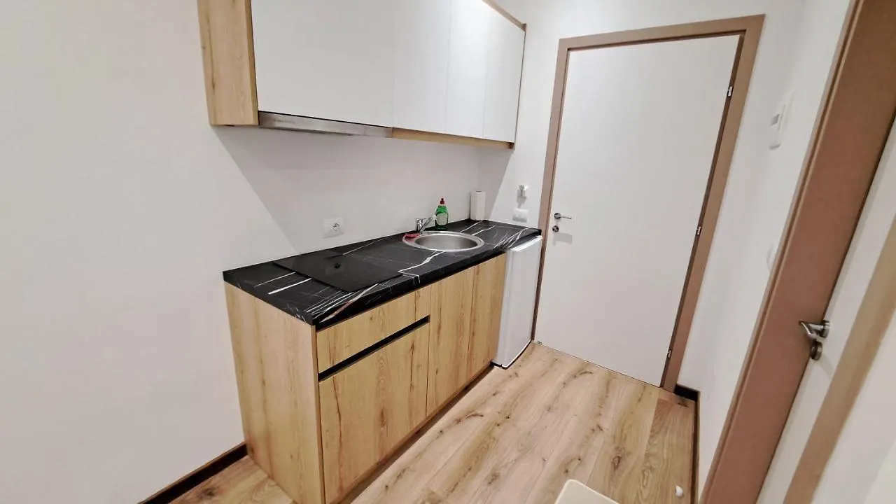Apartaments Rraku Saranda 0*,