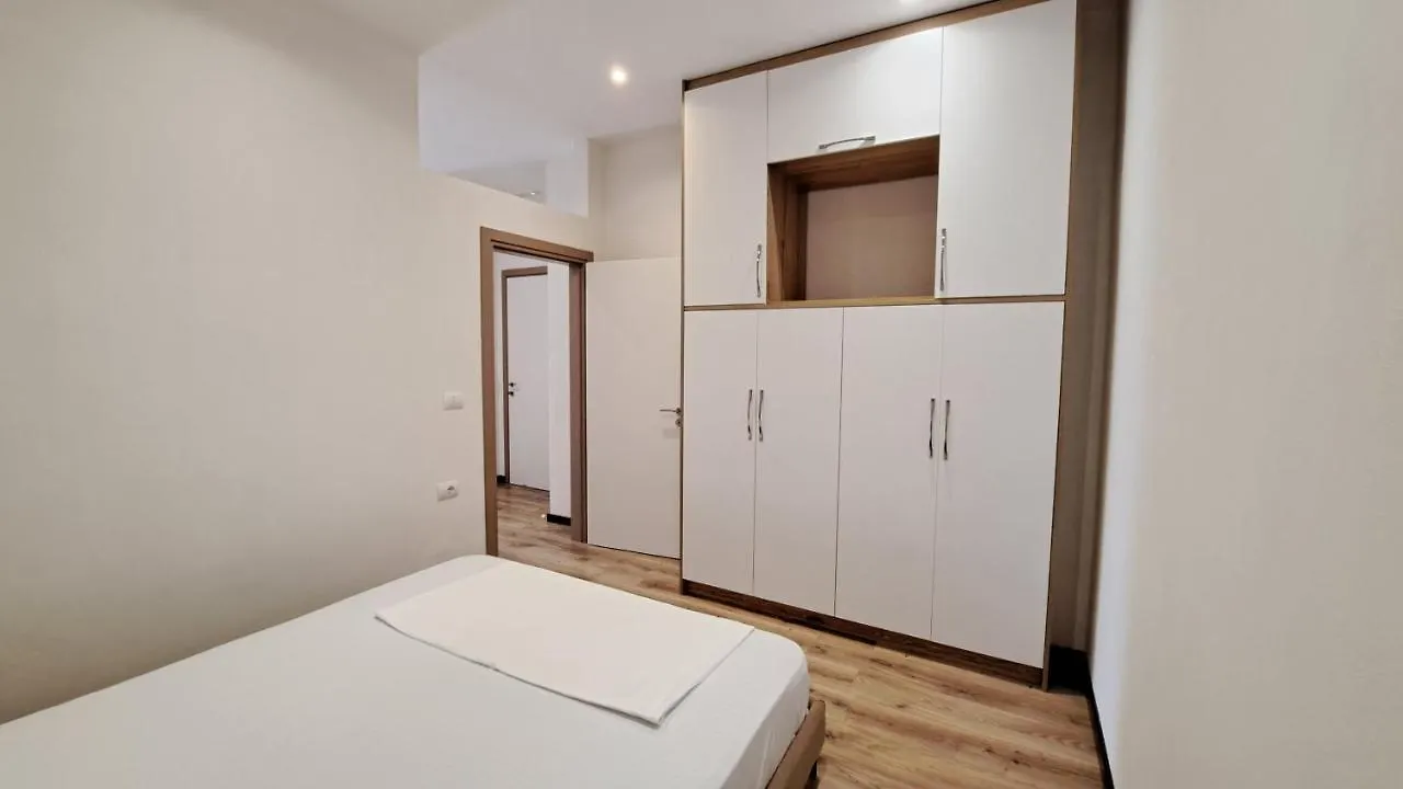 Apartaments Rraku Saranda Albania