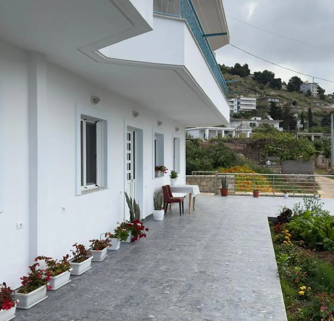 Apartaments Rraku Saranda
