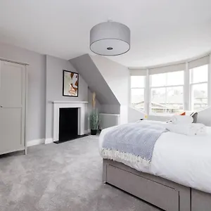 apt-george-street-luxury-1-bed.edinburghhotelsuk.org/