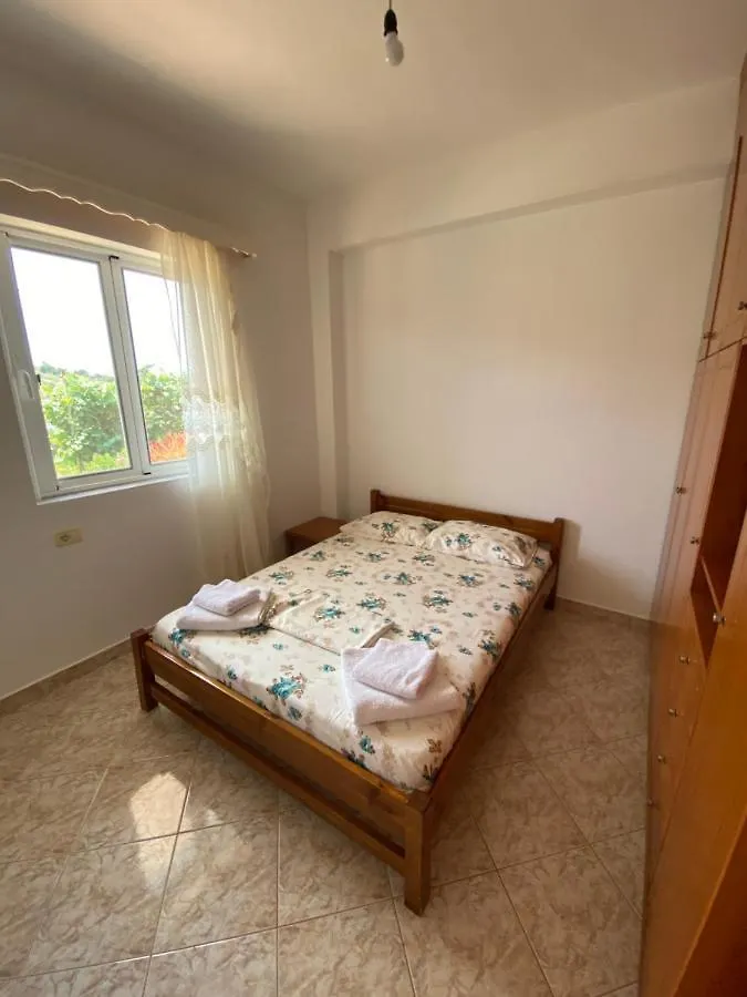 Apartaments Rraku Sarandë Apartamento