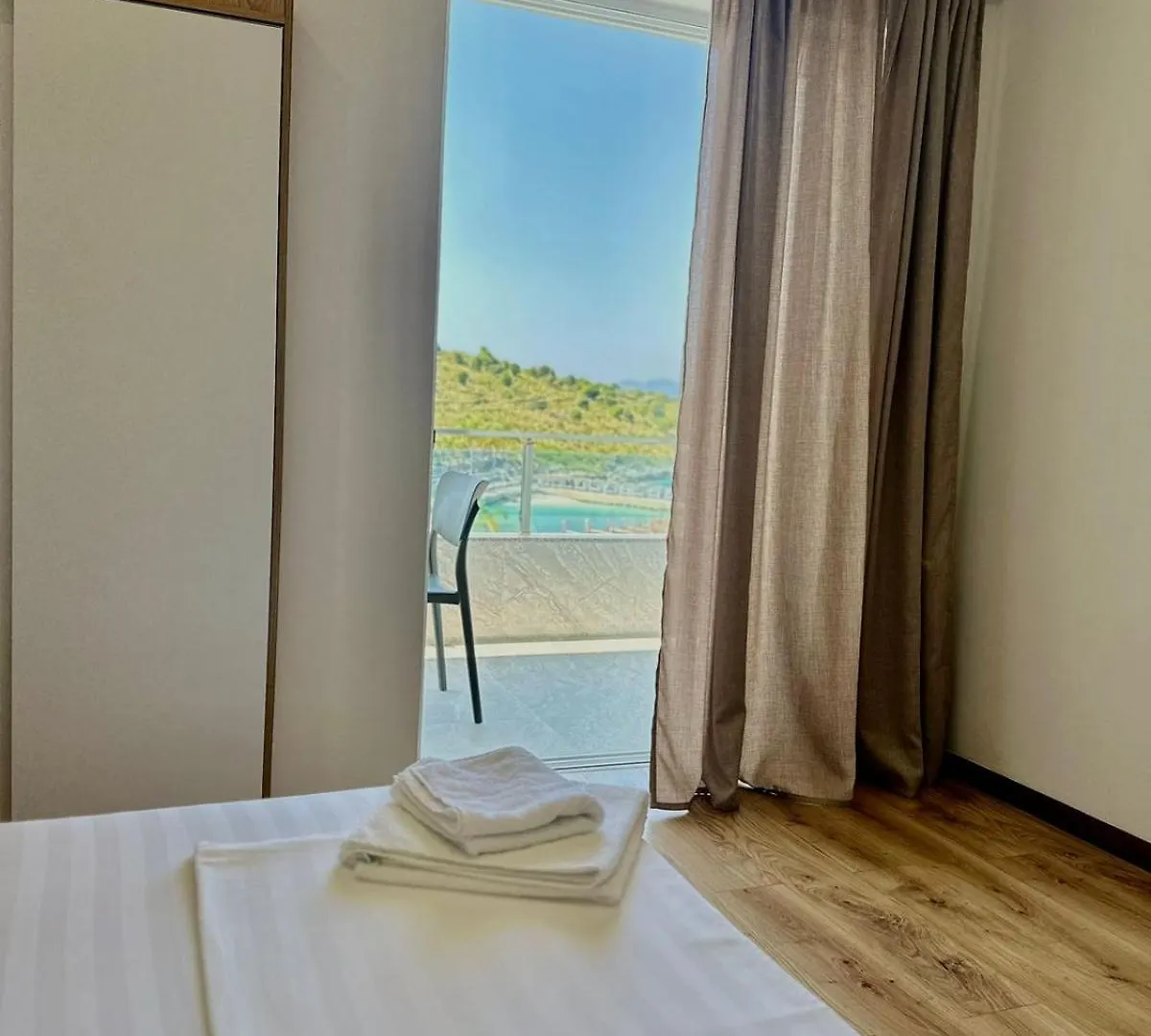 Apartaments Rraku Sarandë Apartamento
