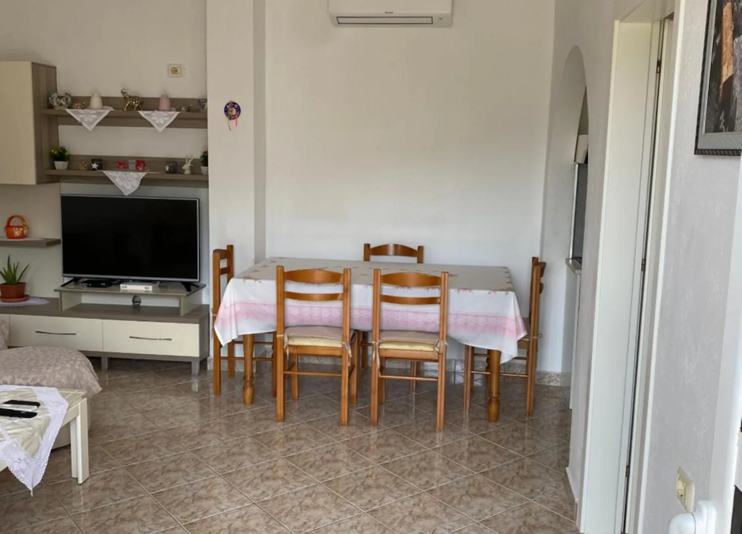 Apartaments Rraku Sarandë 0*,