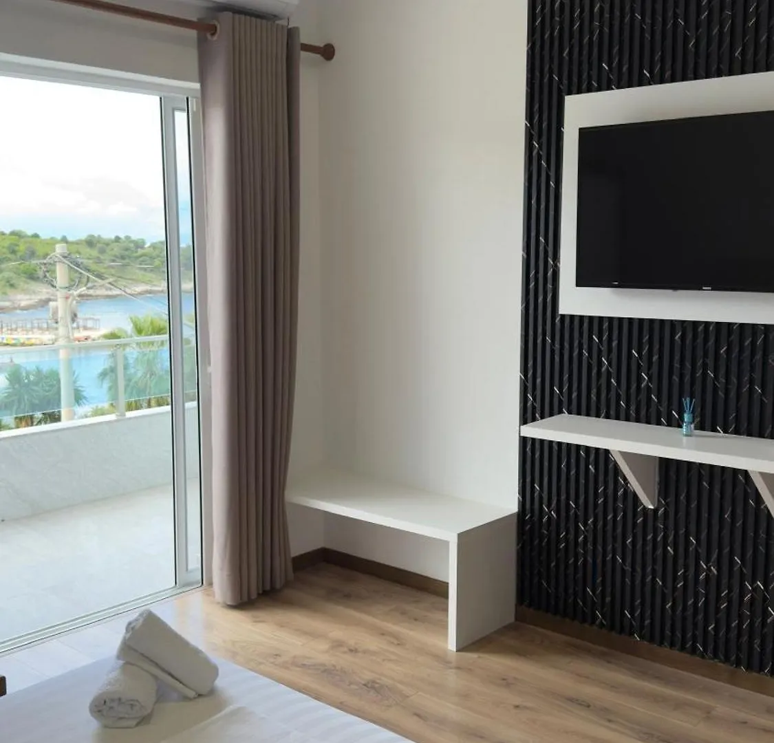 Apartaments Rraku Sarandë 0*,